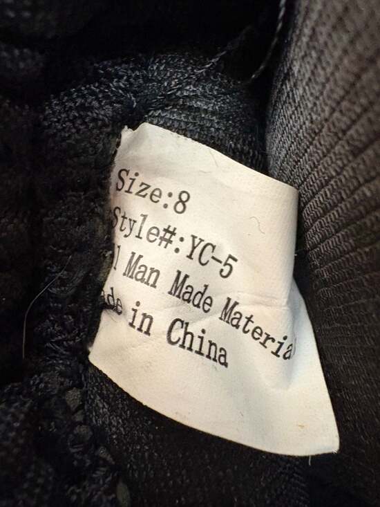 Boots - Picture 5 of 6